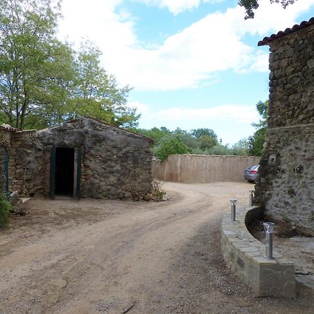 הוילה Entrecasteaux Domaine Des Bruguieres חדר תמונה
