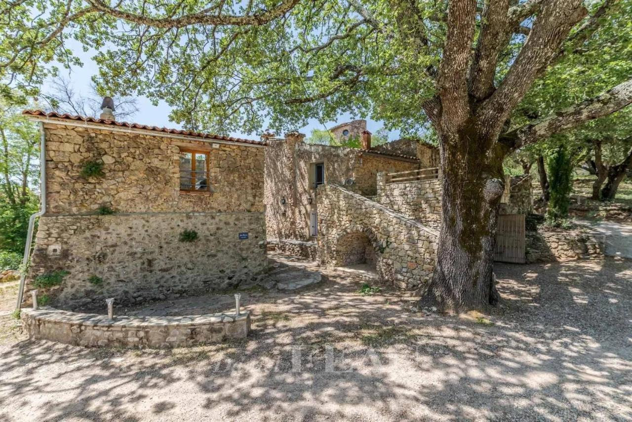 הוילה Entrecasteaux Domaine Des Bruguieres מראה חיצוני תמונה
