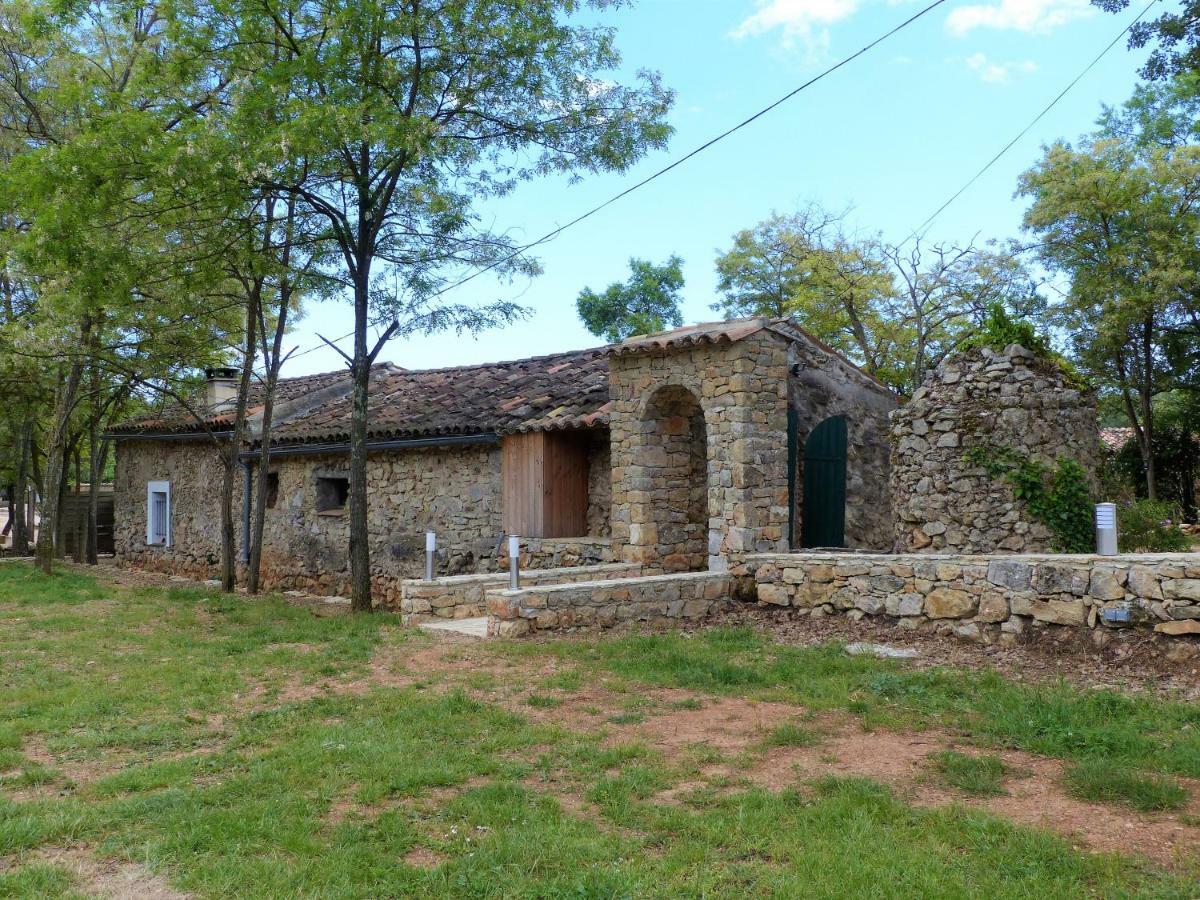 הוילה Entrecasteaux Domaine Des Bruguieres מראה חיצוני תמונה